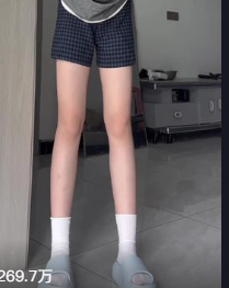 爱吃香菜-御萝岛屿