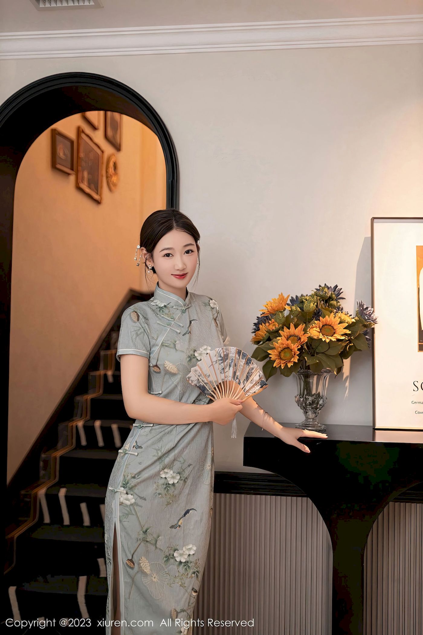 [秀人XiuRen] No.7232 唐安琪 – 旗袍服饰+原色丝袜巴厘岛旅拍-御萝岛屿