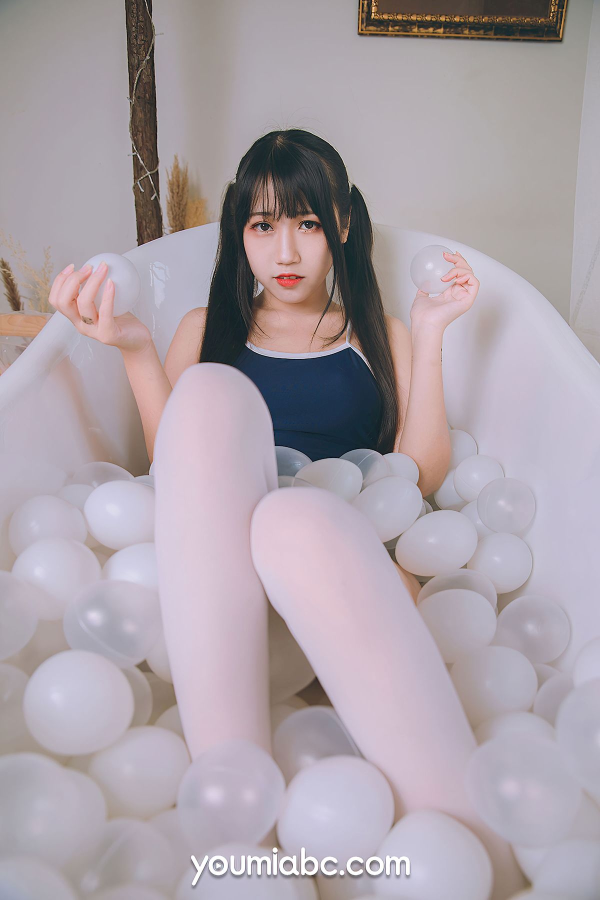 YouMiabc尤蜜模特不呆猫盛夏时节死库水装束写真-御萝岛屿