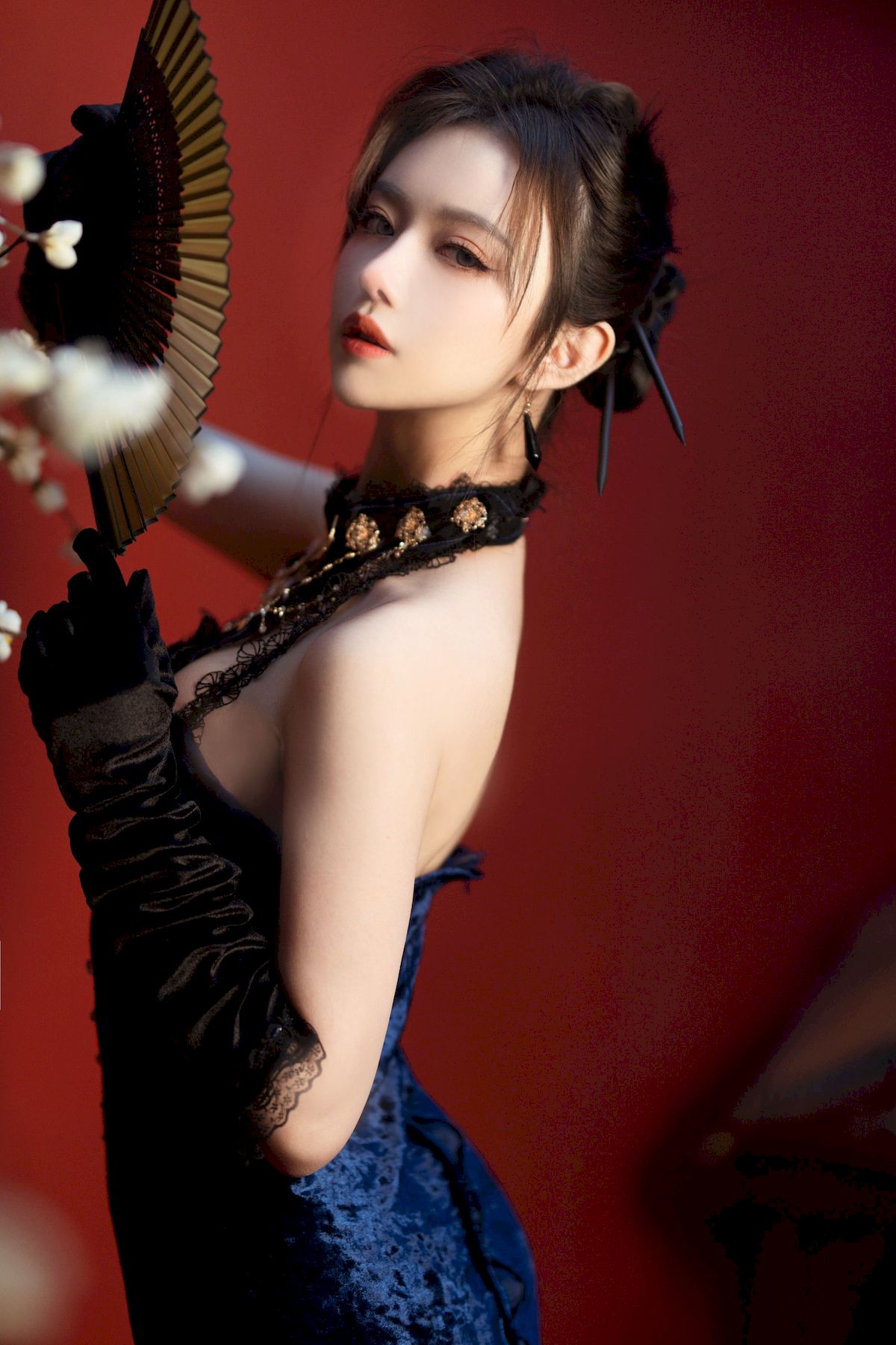 邻家正妹Shika小鹿鹿旗袍系列COS烽火经年美图-御萝岛屿