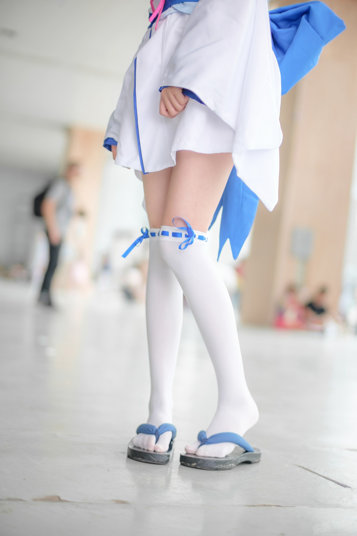 [森萝财团]萝莉丝足写真 Free-002 – COSPLAY-御萝岛屿