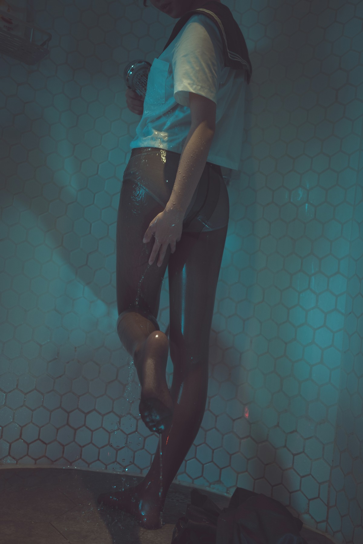 图片[21]-[Cosplay]面饼仙儿 – 脑内少女 浴缸黑丝 – COSPLAY-御萝岛屿