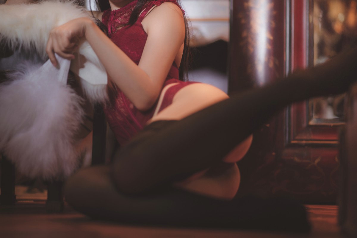 图片[13]-[Cosplay]面饼仙儿 – 脑内少女 红色束衣 – COSPLAY-御萝岛屿