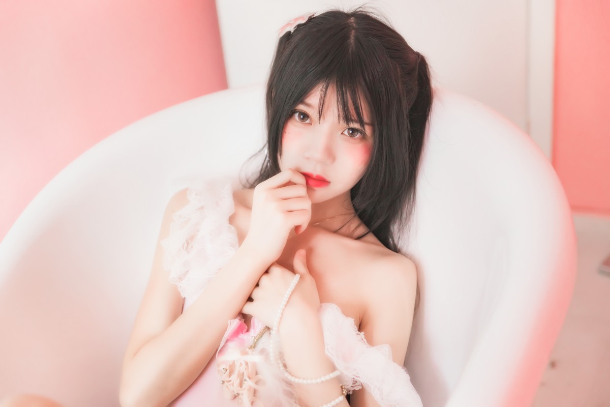 图片[15]-萝莉风COS 桜桃喵 –粉色浴缸 – COSPLAY-御萝岛屿