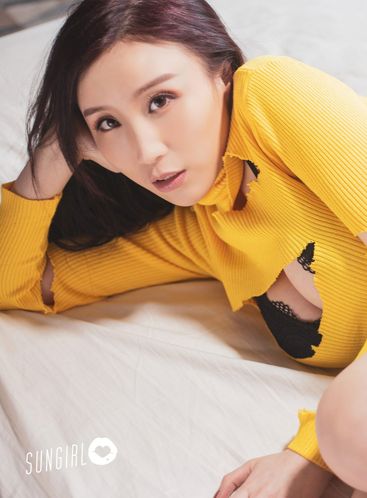 图片[2]-[SUNGIRL阳光宝贝]NO.007 黄色诱惑！蔓蔓恋上你写真 黄蔓蔓Irenea – COSPLAY-御萝岛屿