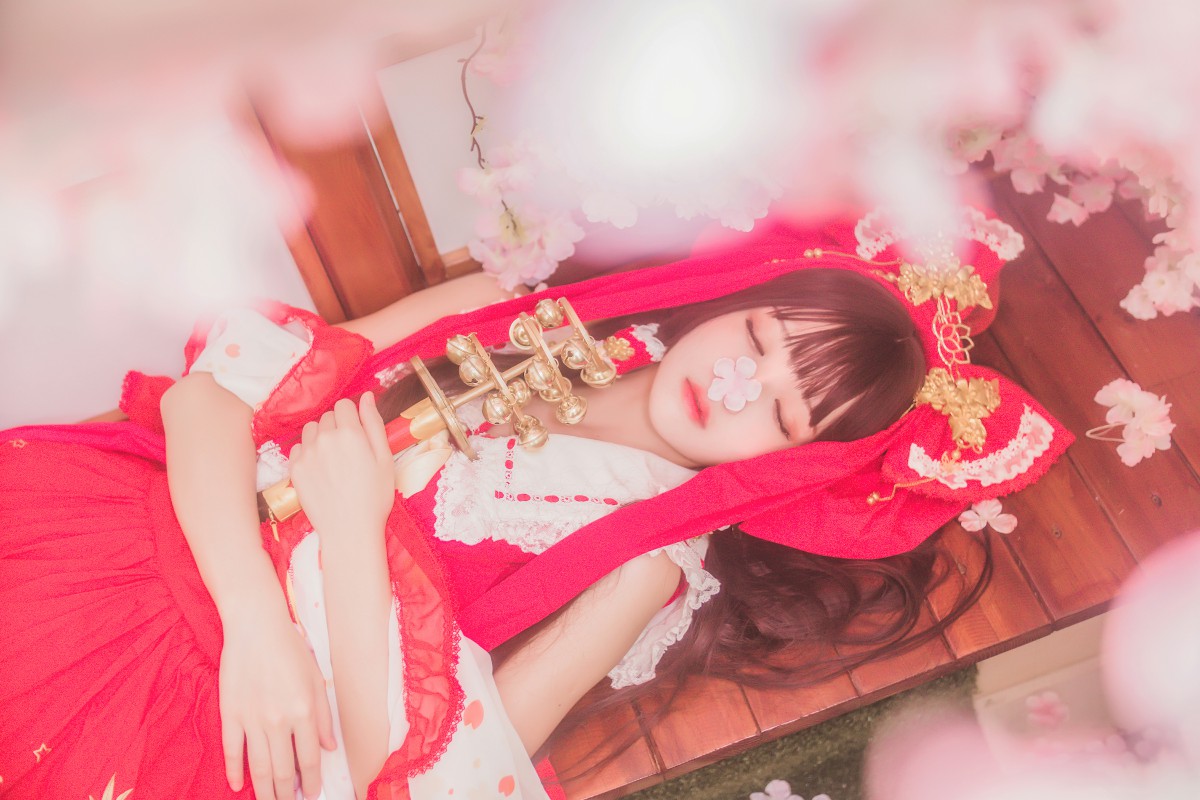图片[38]-萝莉风COS 桜桃喵 – 灵梦 新年快乐 – COSPLAY-御萝岛屿