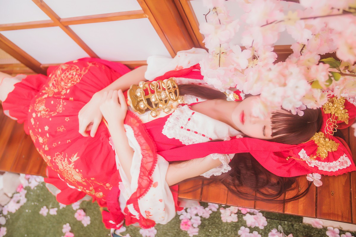 图片[42]-萝莉风COS 桜桃喵 – 灵梦 新年快乐 – COSPLAY-御萝岛屿