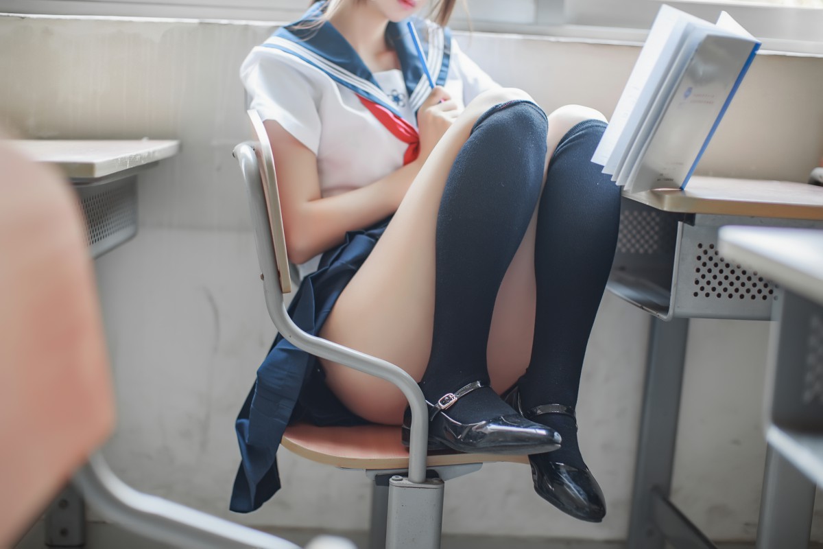 图片[6]-COS美女 疯猫ss – 同桌的水手服 – COSPLAY-御萝岛屿