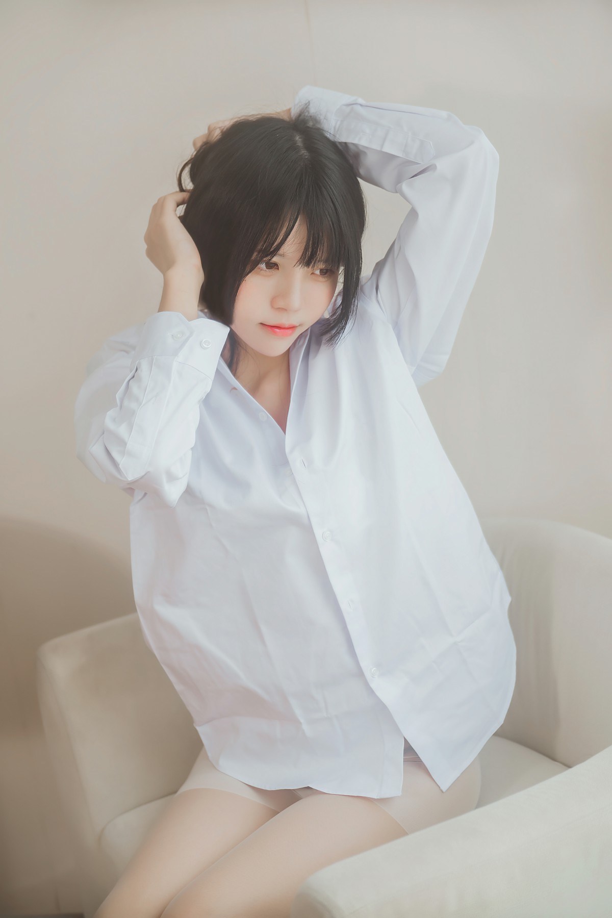 萝莉风COS 桜桃喵 – 白衬衫散发 – COSPLAY-御萝岛屿