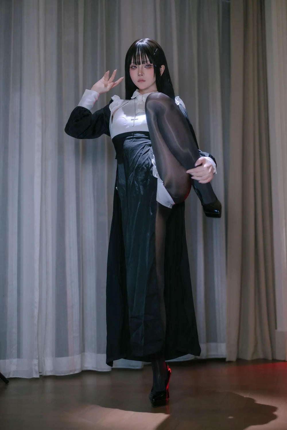 图片[4]-嶼魚 黑絲修女【40P】 – COSPLAY-御萝岛屿