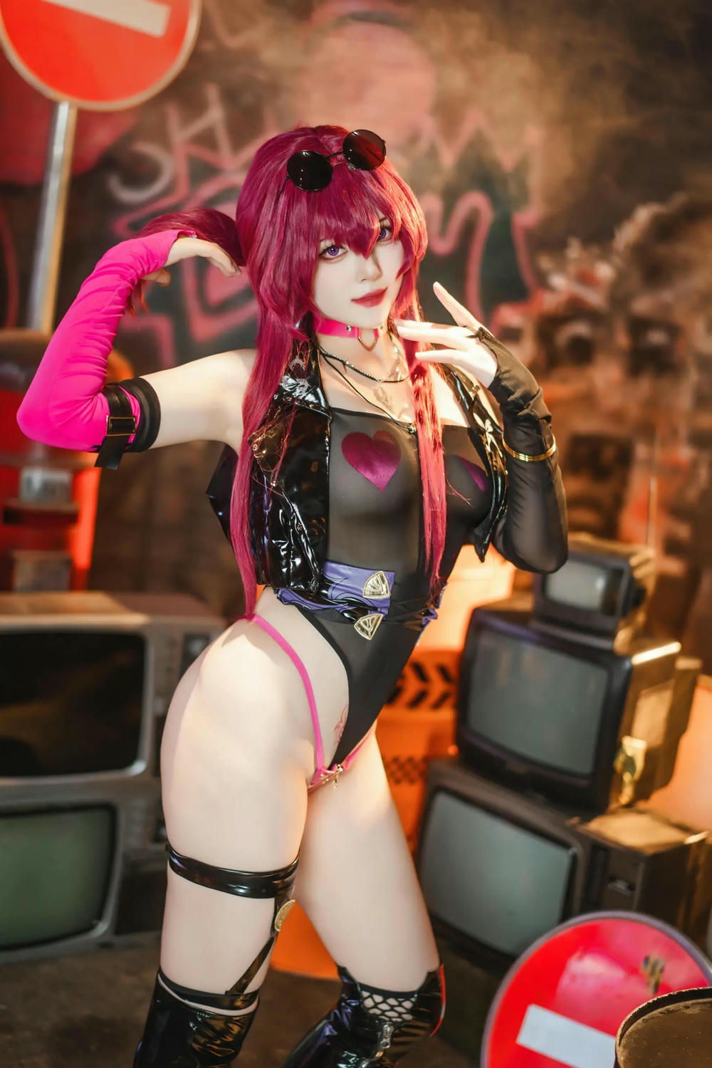 图片[17]-Natsuko夏夏子 崩壞·星穹鐵道 卡芙卡 朋克同人【60P】 – COSPLAY-御萝岛屿